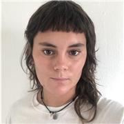 Profesora de ARTE, en cualquiera de sus ámbitos, tanto dibujo, arte contemporáneo, historia del arte, etc